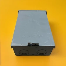 🔥(AN) ***QTY 1*** Milbank U3800 60A 1-Phase 2-Pole Rainproof NEMA 3R Outdoor #1