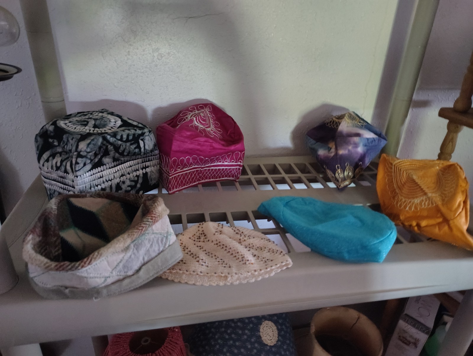 Middle Eastern Head Wear - image 9