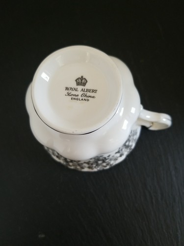 Vtg Royal Albert Silver Chintz 25th Anniversary Tea Cup And Saucer - Picture 18 of 21