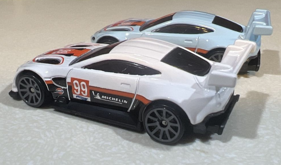 NEW 2023 Hot Wheels Aston Martin Vantage GTE Gulf Blue