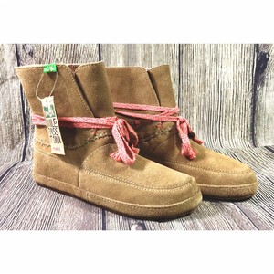 sanuk moccasin boots