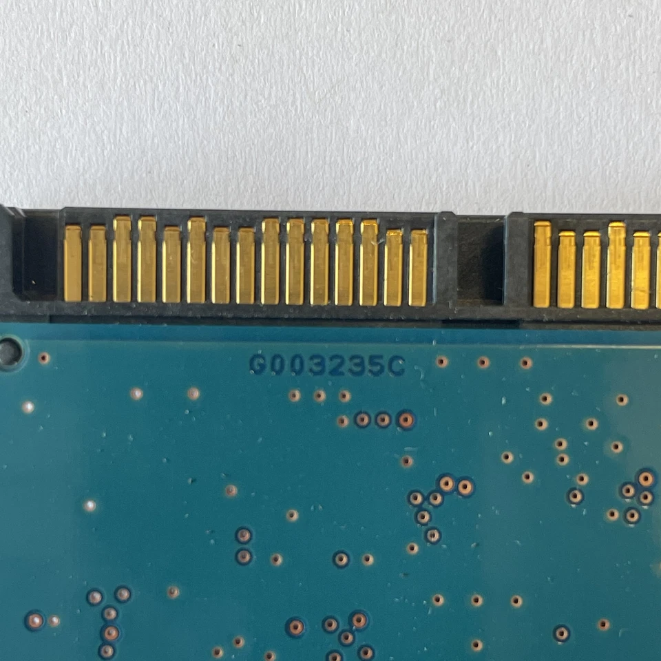 Toshiba 0HN7VH 2.5" SATA HDD PCB Board G003235C FW AV001D MQ01ACF032 - Image 2 of 4