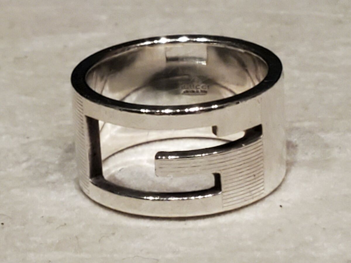 Vintage Gucci G Ring Silver. 8