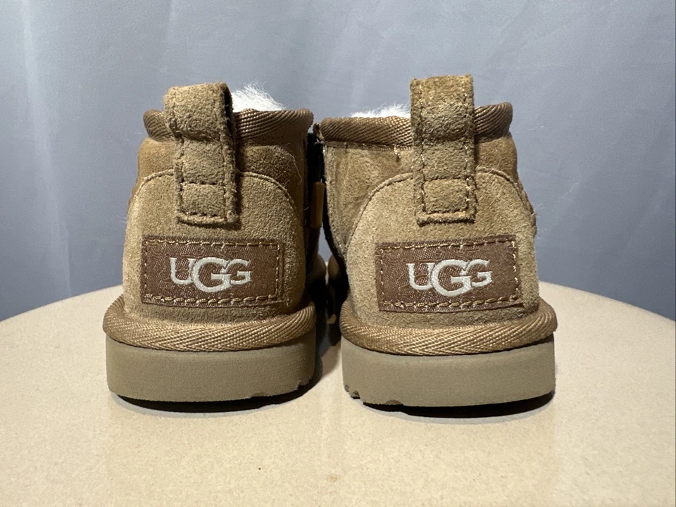 Used UGG Toddler Classic Ultra Mini Chestnut Size 9 Boots Shoes Side zip - Image 3 of 4