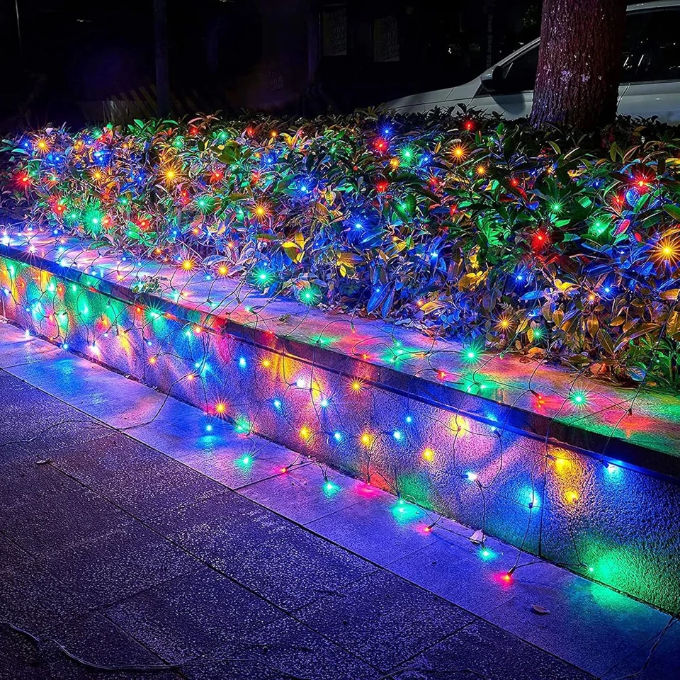Christmas Net Lights, 360 LED 12FT X 5 FT Green Wire Waterproof Connectable Stri - Image 3 of 4