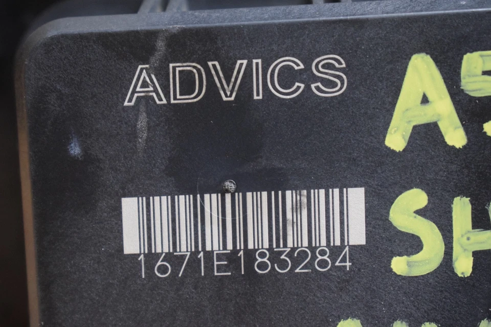 Nissan NV1500 NV2500 2012-2019 refuerzo de freno ABS con cilindro maestro OEM Foto 2 de 4