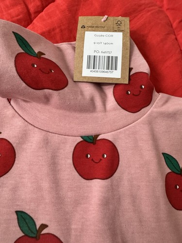 Mini Boden kids turtleneck sweater,pink with apples,new,size 9-10Y,140cm - Picture 3 of 6