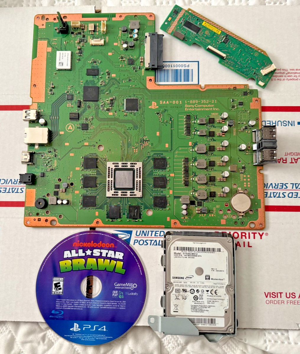 Working PlayStation 4 PS4 Motherboard SAA-001 w/ BDP-020 & 500GB