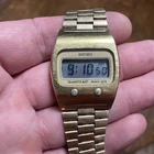 Vintage Seiko 0439-5007 Quartz LC Gold Tone Digital Watch