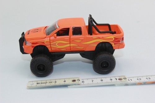 Siku 2358 RAM 1500 con neumáticos de globo SUPER SERIE 1:50 coche coche Dogde NUEVO EMBALAJE ORIGINAL - Imagen 6 de 6