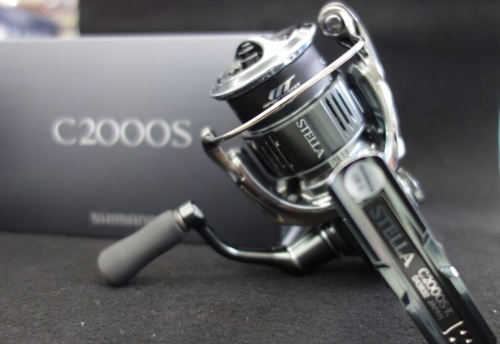 Shimano 22 Stella C2000S Spinning Reel Shipping from Japan