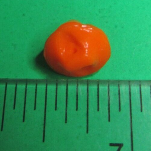 ANT/VTG 3/16" FLORAL "BUNDT CAKE" ORANGE GLASS DIMINUTIVE SHANK BUTTON-W415 - Picture 3 of 3