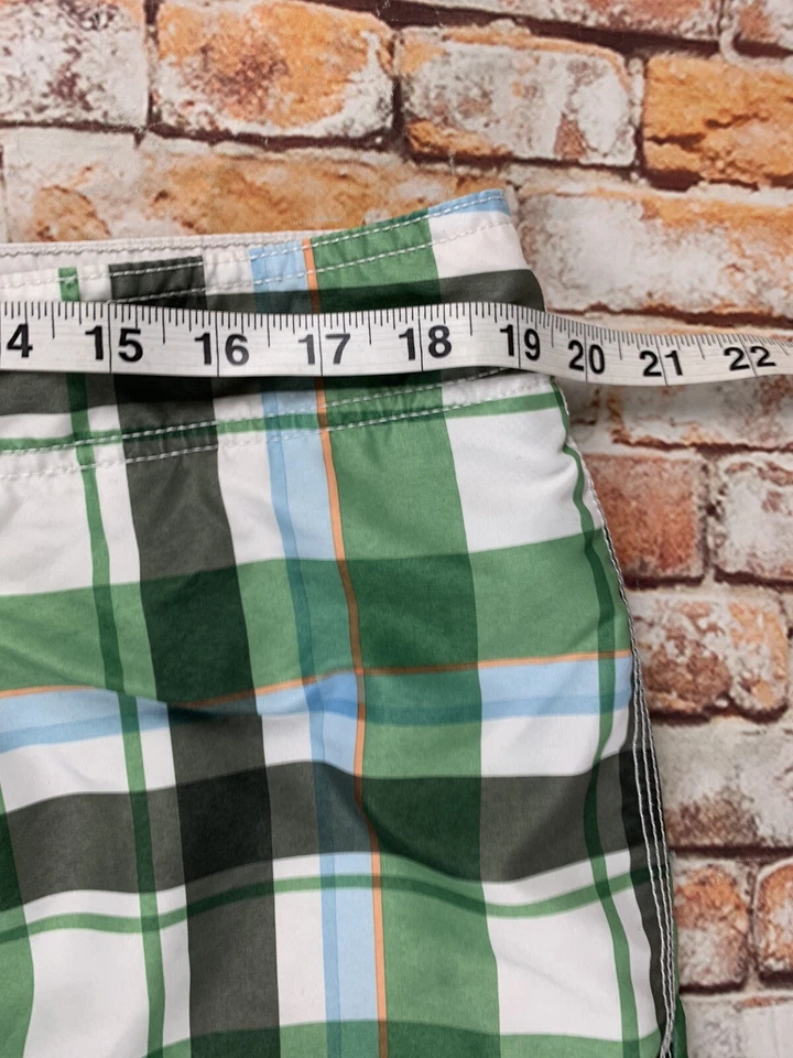 Bañador Timberland para hombre 38 pantalones cortos de natación verdes a cuadros forrados Foto 4 de 4