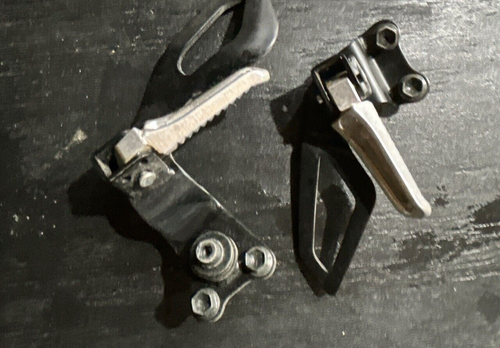 2000-2024 DRZ400SM DRZ 400 OEM Passenger Foot Pegs brackets LOW MILE BIKE LOOK - Picture 3 of 4