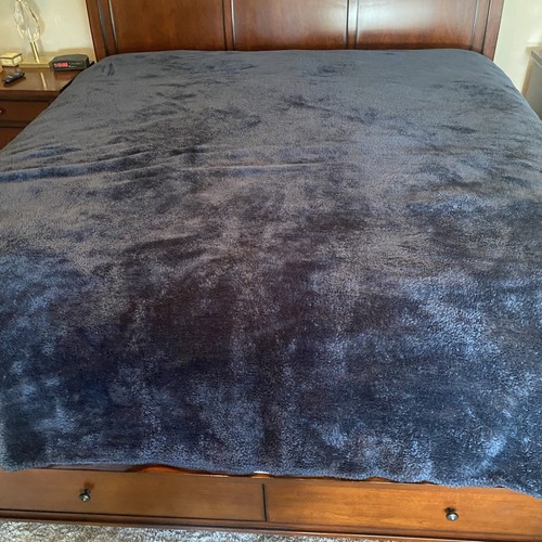 Pendleton Legend Lake Blue Southwestern Sherpa Fleece Blanket Queen 98in x 92in - Picture 9 of 12