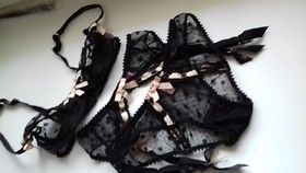 AGENT PROVOCATEUR RARE VINTAGE ANGHARAD BRA 32C & SMALL SUSPENDER & BRIEF UK 8