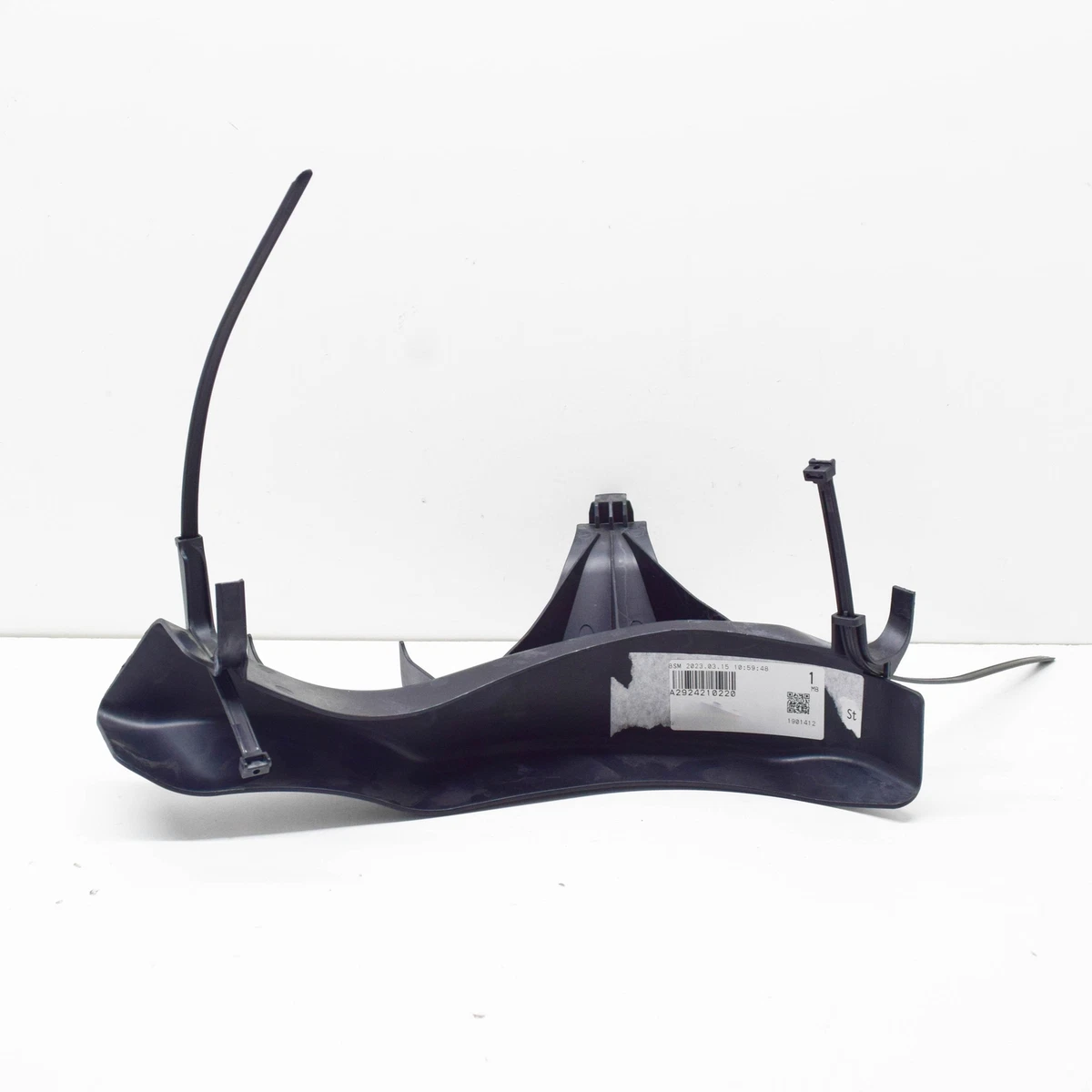 MERCEDES-BENZ GLE Coupe C292 Front Right Guide Vane A2924210220 