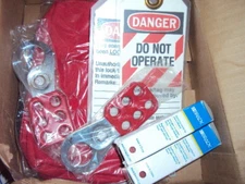 BRADY 105969 Portable Lockout Kit, Filled, Electrical Lockout, Pouch, 8 PIECE 