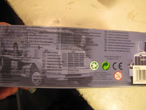 Newray Peterbilt model 335 Garbage Truck Original Box - Picture 6 of 7