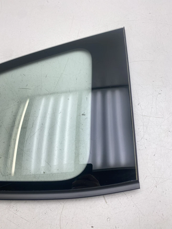 2015-2018 SUBARU FORESTER REAR RIGHT QUARTER GLASS OEM 15 16 17 18 - Image 3 of 4