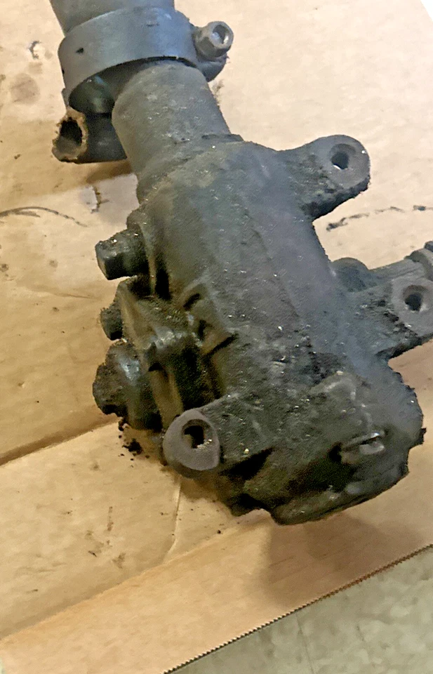 Caja de cambios de dirección manual OEM GM con columna 5668449 1957-58 Oldsmobile 88/98 (GB2) Foto 4 de 4