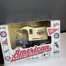 ERTL American Pastime Series Minnesota Twins Ford Die Cast Coin Bank