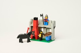 LEGO Castle: Castle Guard (6035) Armour shop (6041) and Blacksmith shop (6040)