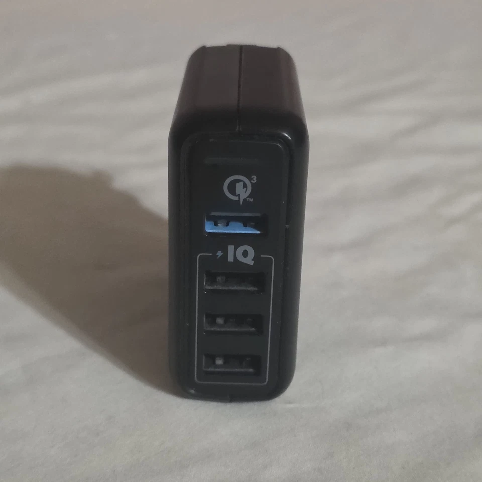 Anker PowerPort 4 USB Wall Charger Fast Charging Foldable Plug for Apple/Android - Image 2 of 4