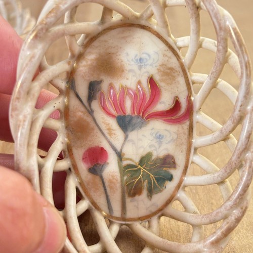 3 Miniature Open Weave Porcelain Baskets Trinket dishes w Painted Flowers Gilt - Picture 5 of 10