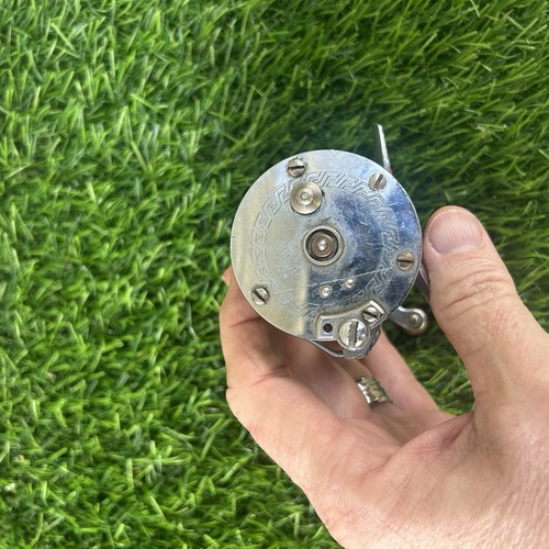 Pflueger Akron Nº Carrete de pesca de fundición de cebo de metal vintage con joyas 1893L - Imagen 4 de 4
