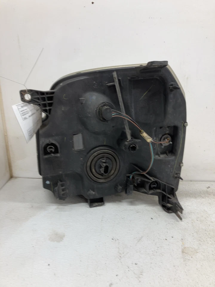 08 GMC YUKON XL 1500 SERIES Headlight Fogging Denali Passenger Right - Image 3 of 4