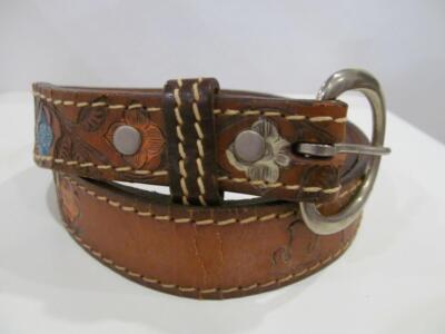 Vtg EUROPEAN LEATHER CRAFT Tooled Full Grain LEATHER BELT 1 1/8'' x 41 1/2'' Sz 36