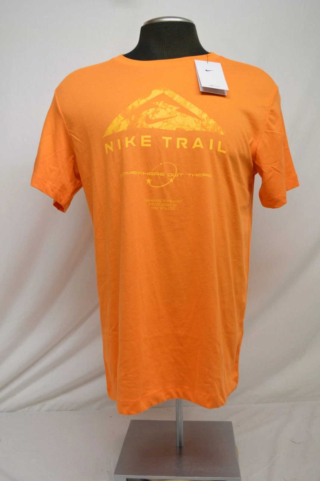 NEW Nike Trail Dri-FIT Running Men's MED Orange Short Sleeve T-shirt Top
Opens in a new window or ta