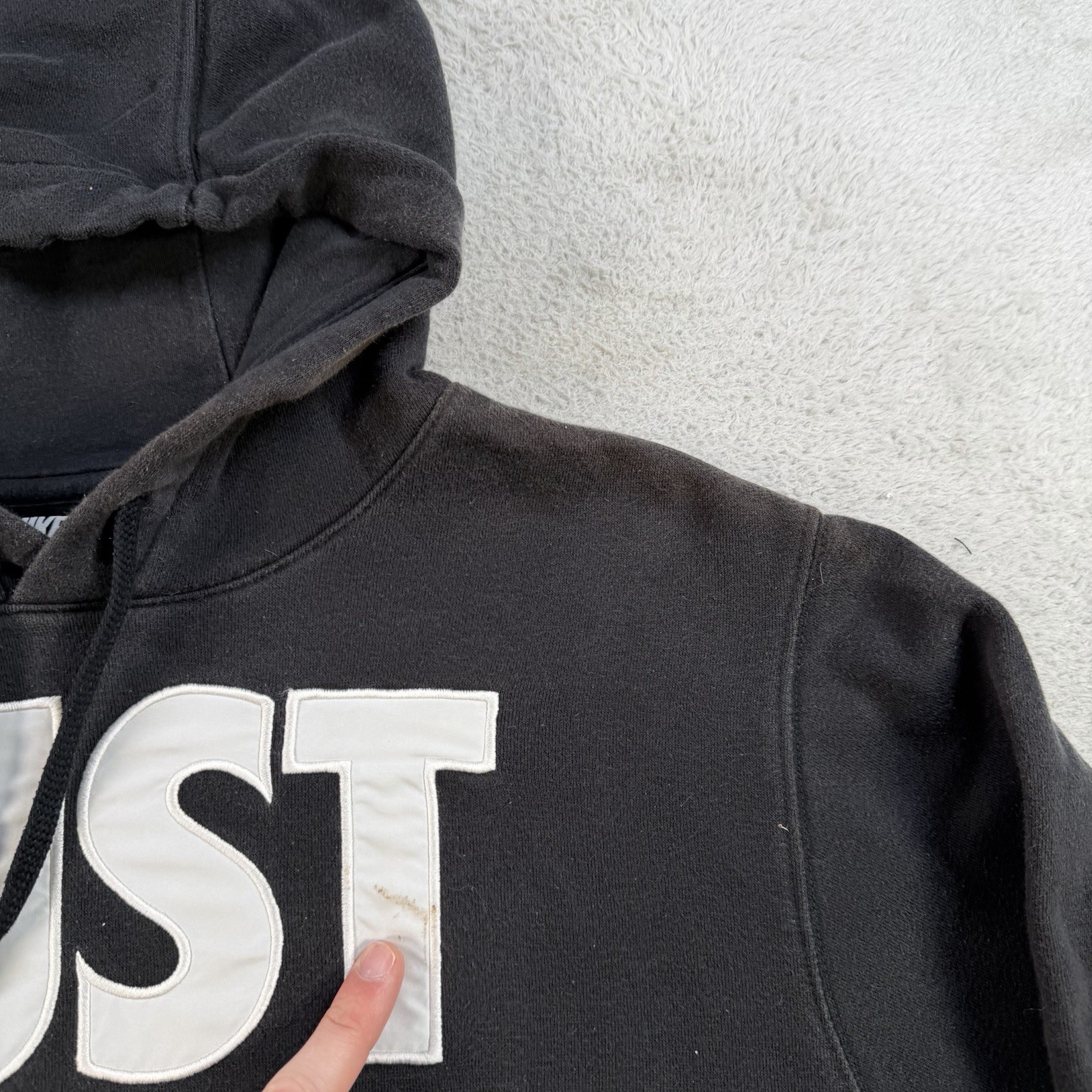 Nike Hoodie Mens Medium Black Fleece Drawstring Pullover Active Gym Just Do It thumbnail 4