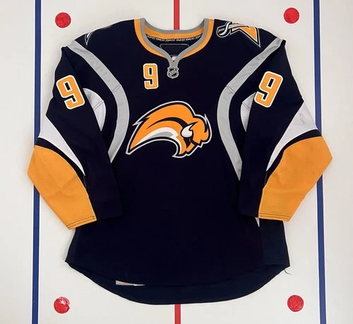 Derek Roy 2008-09 Buffalo Sabres Game-Worn Home Set 1 NHL Jersey Photo-Matched!