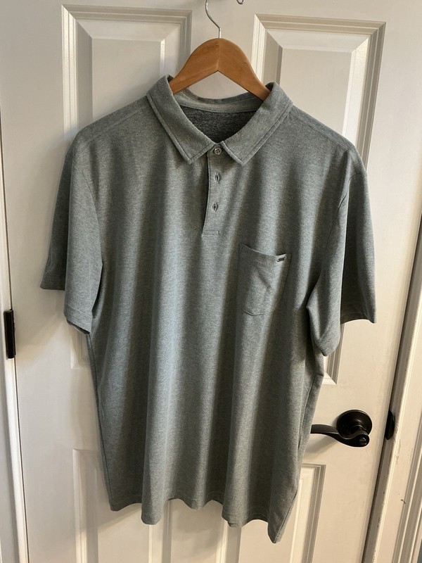 Vuori Men's Ace Polo Shirt Short Sleeve Golf Stretch Size XL, slate rock