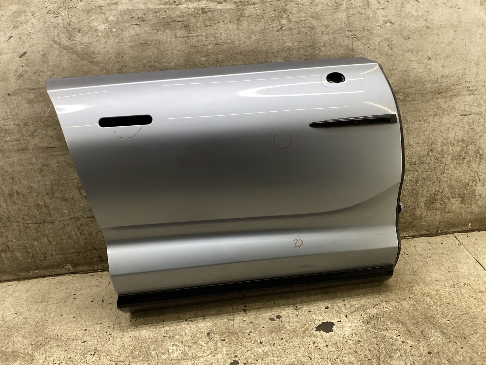 2020-2025 ASTON MARTIN DBX OEM RH FRONT RIGHT DOOR W/O GLASS *LIGHT SCRATCHES*