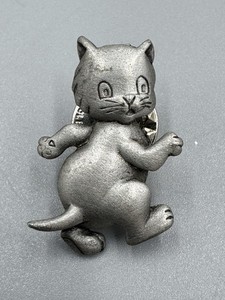 Whimsical Cat Gray Sliver Colored Adorable Cat Kitty Lapel Pin Brooch JJ Jonette