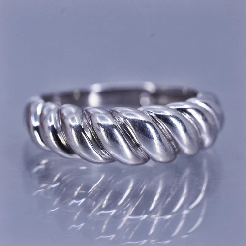 Size 6, vintage Sterling 925 silver handmade ring, modern ribbed band