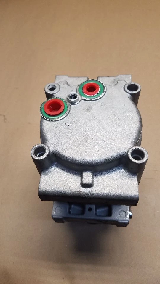 Compresor de aire acondicionado usado para: Ford Mustang 6-245 2006 4,0 grado A Foto 4 de 4