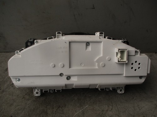 2015 VOLVO V40 D2 1.6 DIESEL SPEEDO SPEEDOMETER INSTRUMENT CLUSTER - Picture 4 of 4