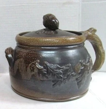 ROWE POTTERY  ALBANY SLIP SALT GLAZE  medium BEAN POT WITH LID 2004-lid crack