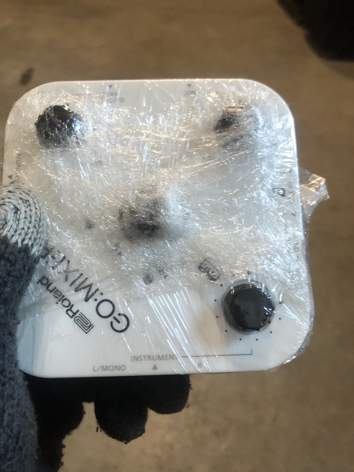 Roland GO:MIXER Audio Inteface - White (418091A99) - Image 2 of 3