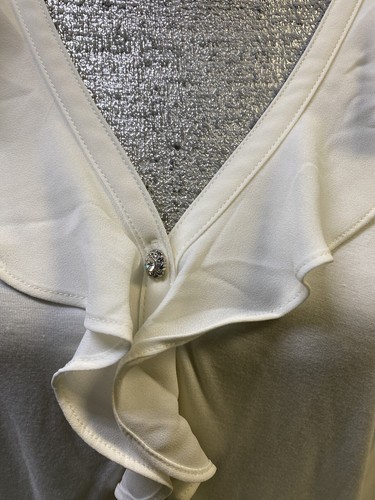 WHITE HOUSE BLACK MARKET Women's Size Large White V-Neck Ruffle Long Sleeve Top - Picture 4 of 5