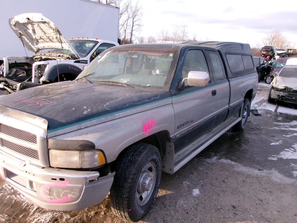 Used Front Upper Upper Control Arm Front fits: 1996 Dodge Dodge 2500 pickup 4x2 - Изображение 2 из 4