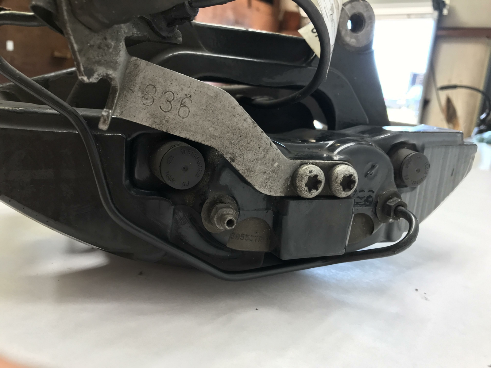 06 07 08 09 10 BENTLEY CONTINENTAL FLYING SPUR CALIPER FRONT LEFT LH AWD OEM