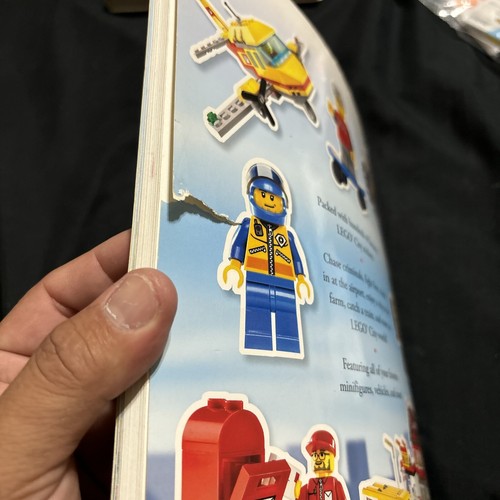 Like New Lego City Ultimate Sticker Collection Book DK Publishing 1405351918 - Picture 8 of 8
