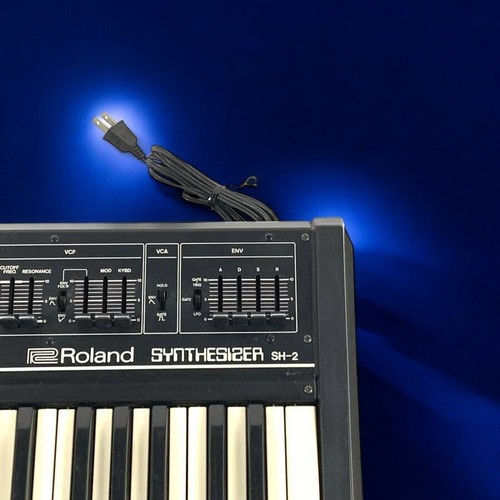 Roland SH-2 Analog Synthesizer Tested/working - Picture 6 of 8