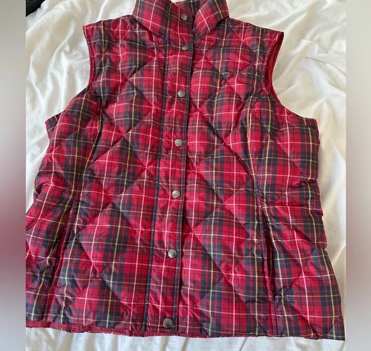 Classic Preppy Land End woman’s Red Plaid Quilted Down Puffer Vest Lightweight M - Image 4 of 4