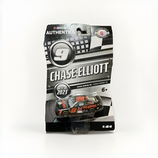 Chase Elliott Hooters NASCAR Authentics Best of 2023 Wave 2023 Wave 12 1:64